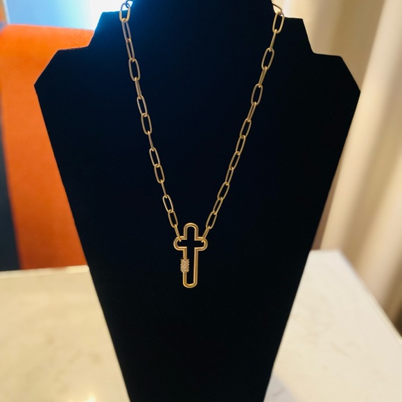 “Offer ends on March 20th"
LOLA CROSS SCREW LOCK NECKLACE - Picture 1 of 2